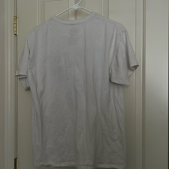 White Graphic Tee “Fearless” Blue Butterfly Design Women’s Large - Picture 3 of 3